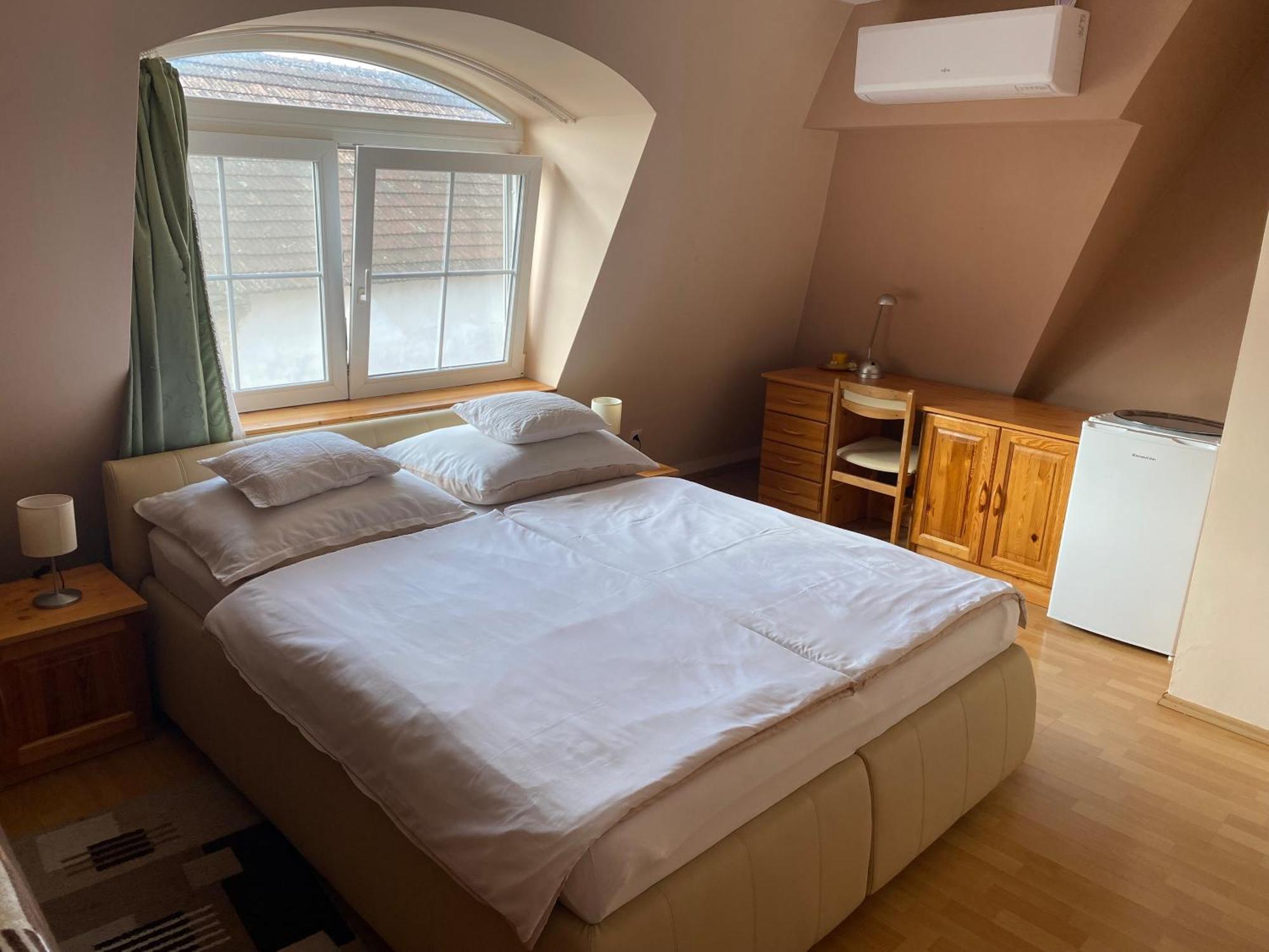 Ambrozia Guesthouse 나지카니자 외부 사진