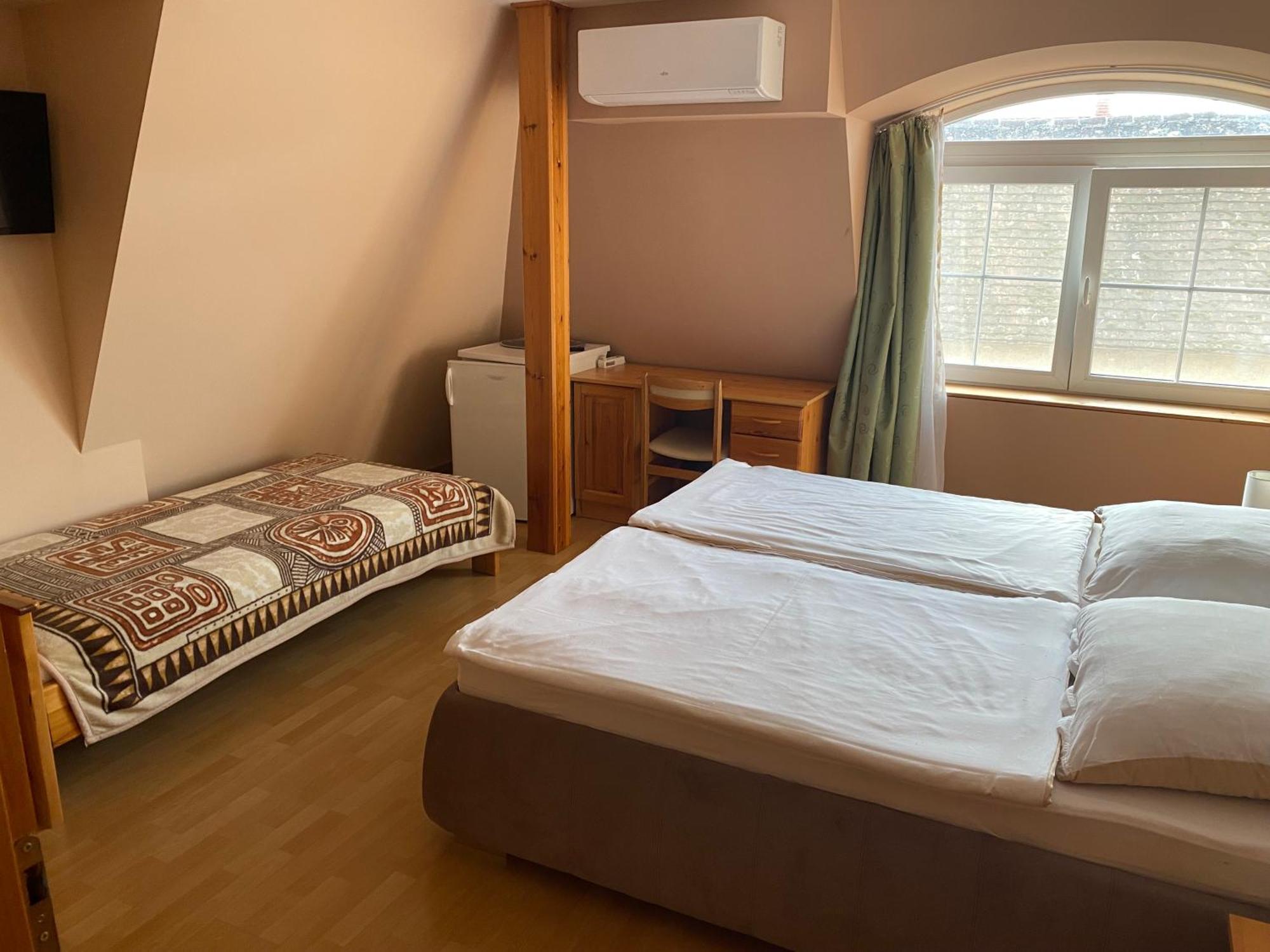 Ambrozia Guesthouse 나지카니자 외부 사진