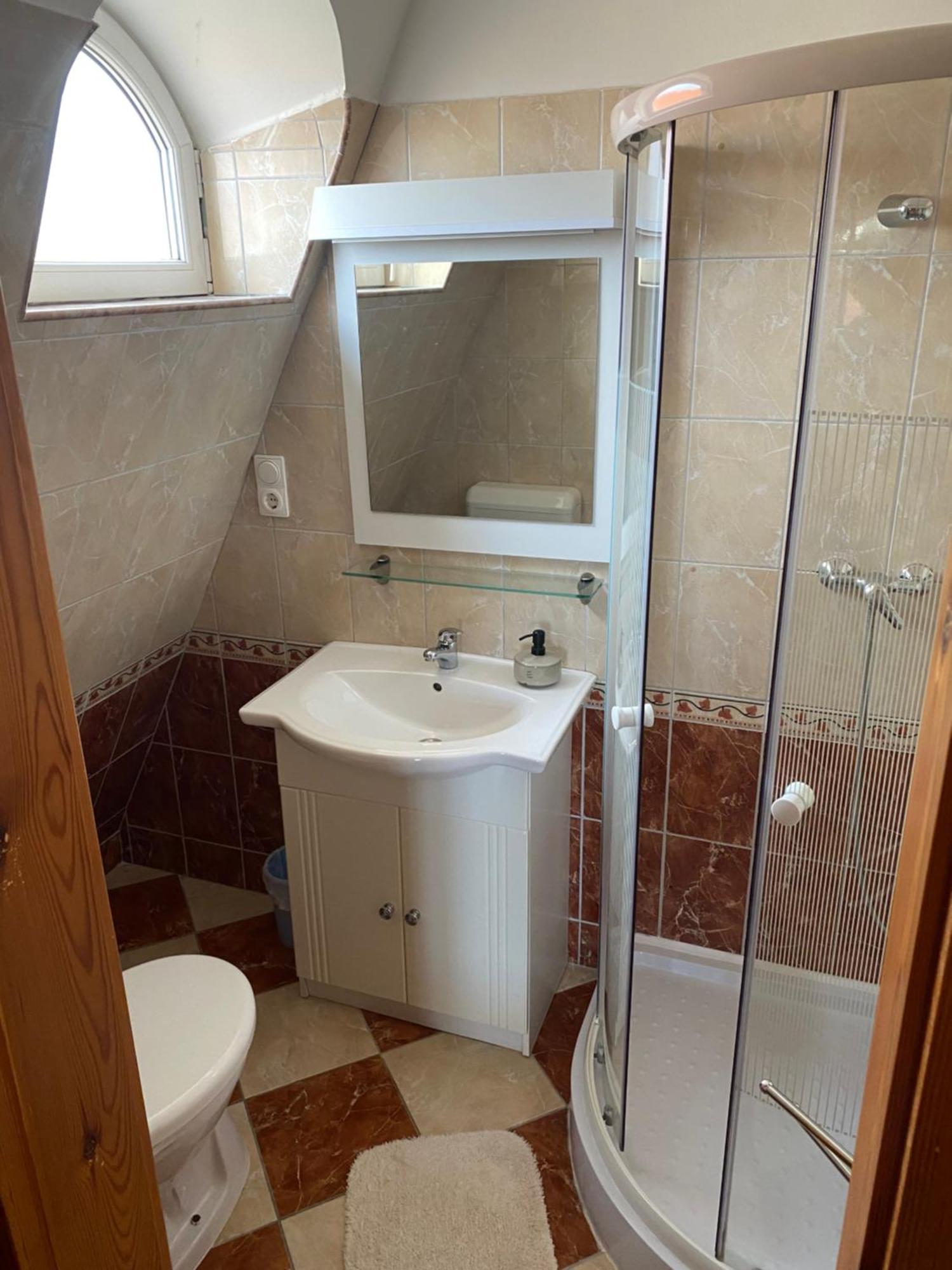 Ambrozia Guesthouse 나지카니자 외부 사진