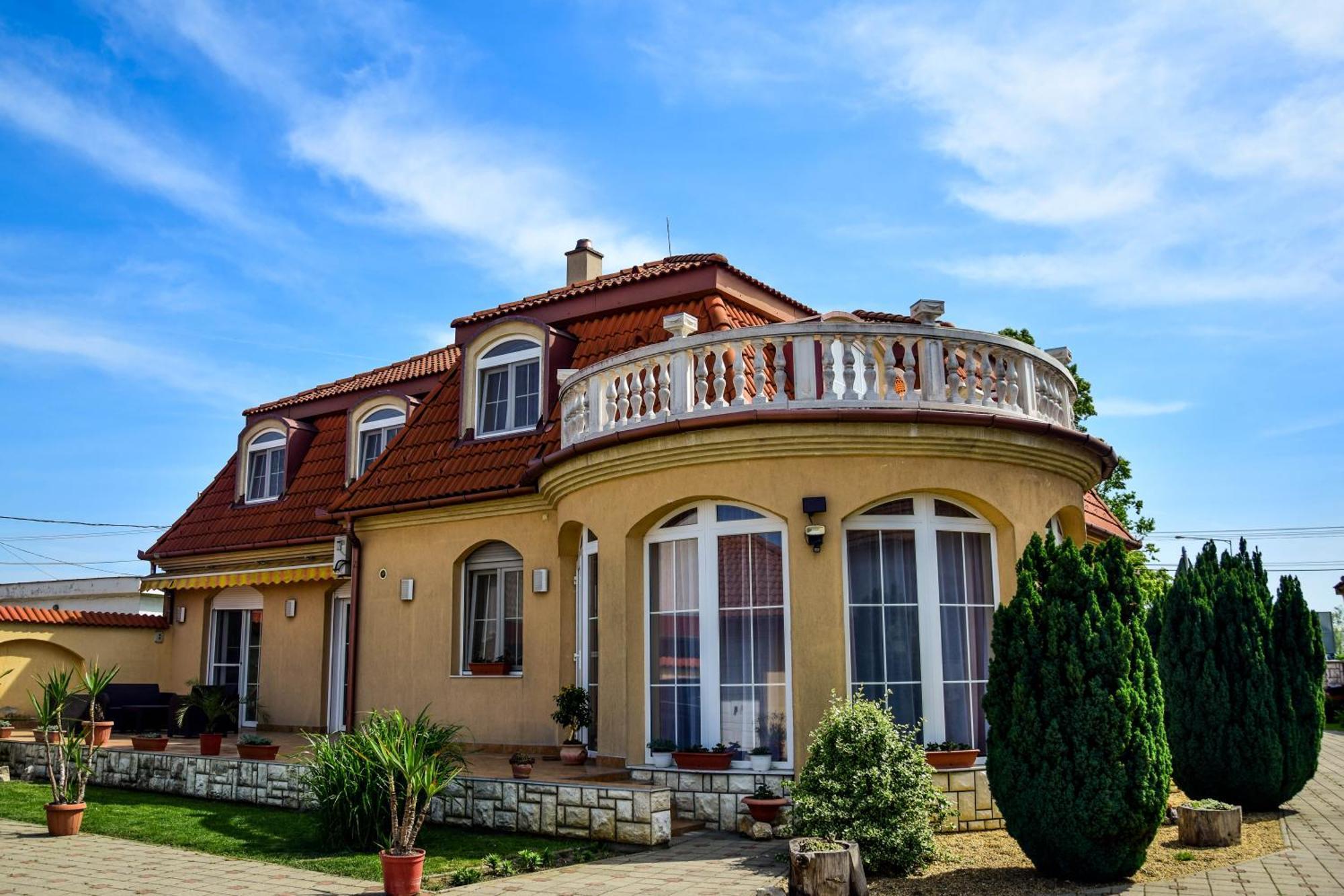 Ambrozia Guesthouse 나지카니자 외부 사진